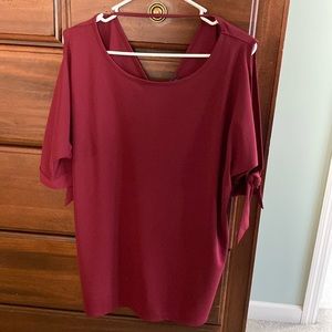 Ann Taylor maroon XL cold shoulder blouse